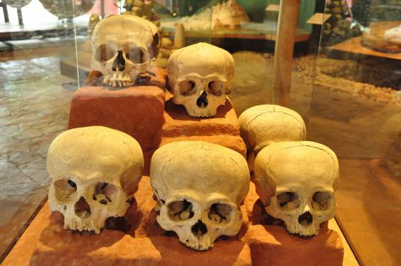 Crânios deliberadamente deformados desde criança, costume maya em Toniná, perto de Ocosingo - Chiapas, no sul do México